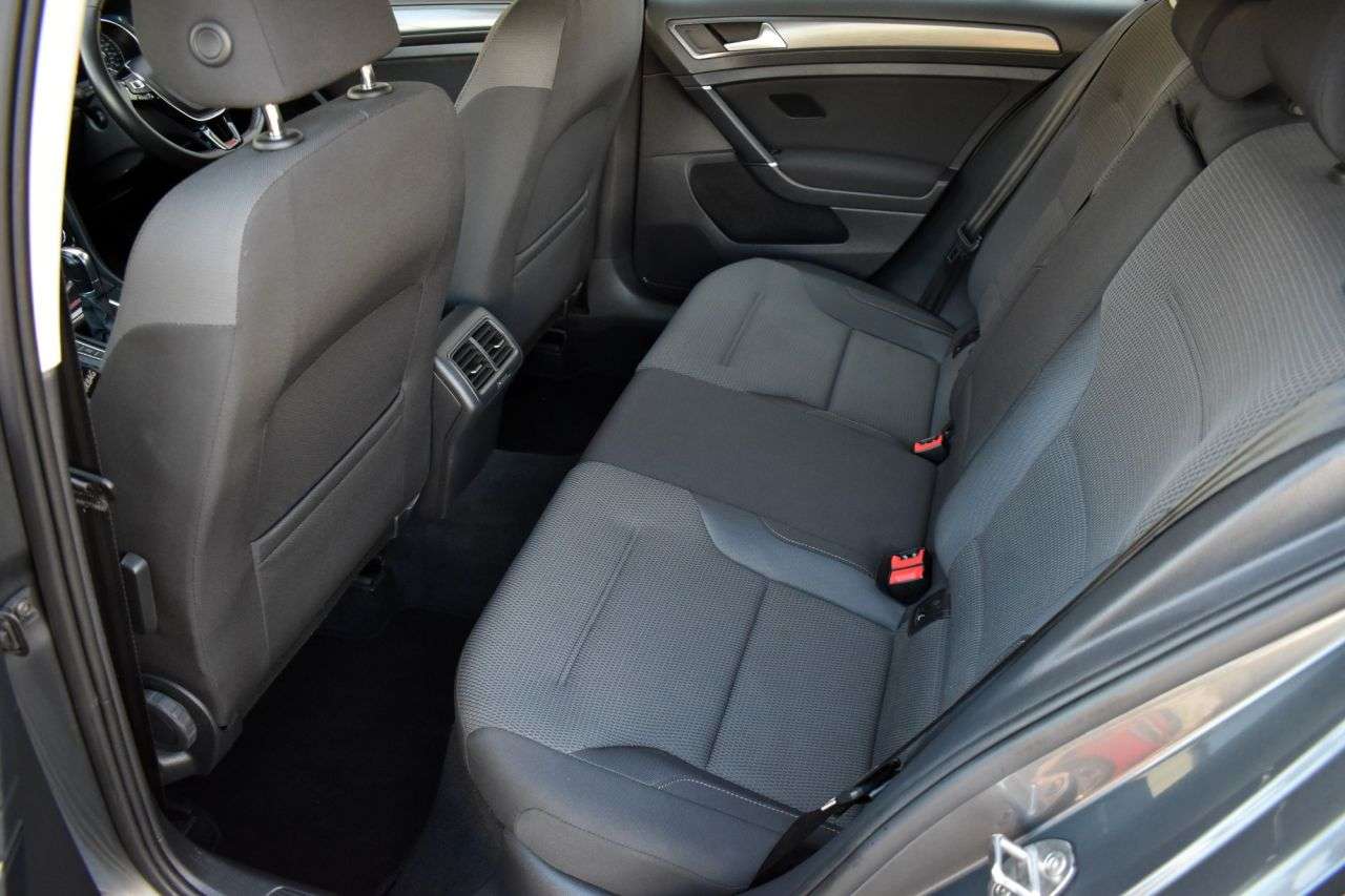 2018 VOLKSWAGEN GOLF 2018 VOLKSWAGEN GOLF