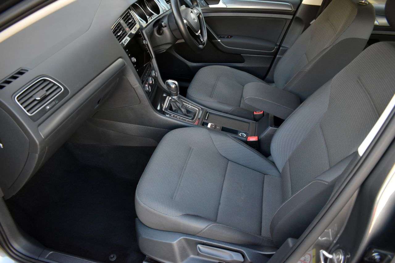 2018 VOLKSWAGEN GOLF 2018 VOLKSWAGEN GOLF