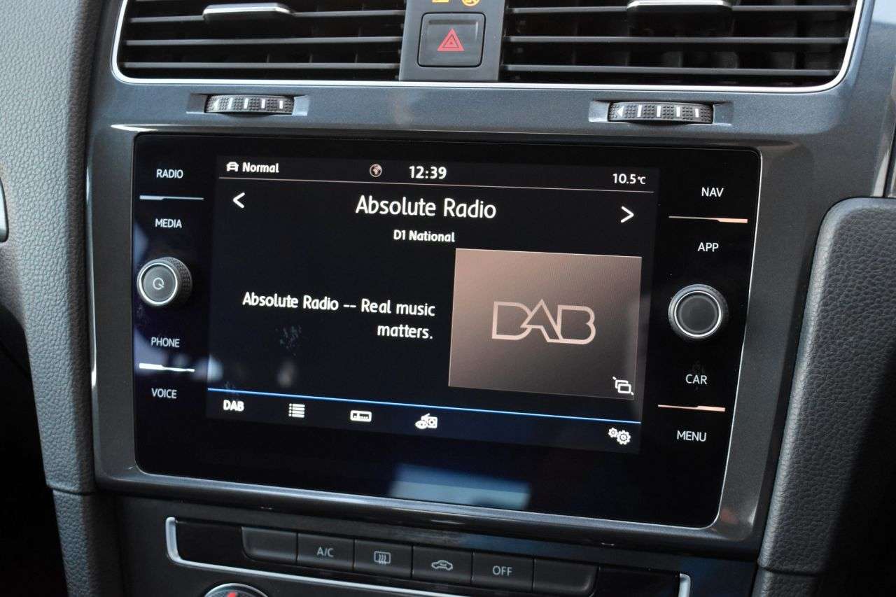 2018 VOLKSWAGEN GOLF 2018 VOLKSWAGEN GOLF