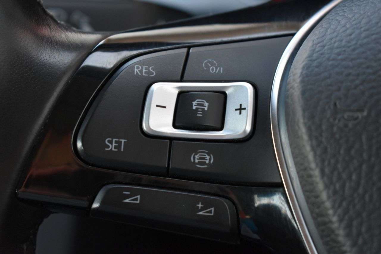 2018 VOLKSWAGEN GOLF 2018 VOLKSWAGEN GOLF