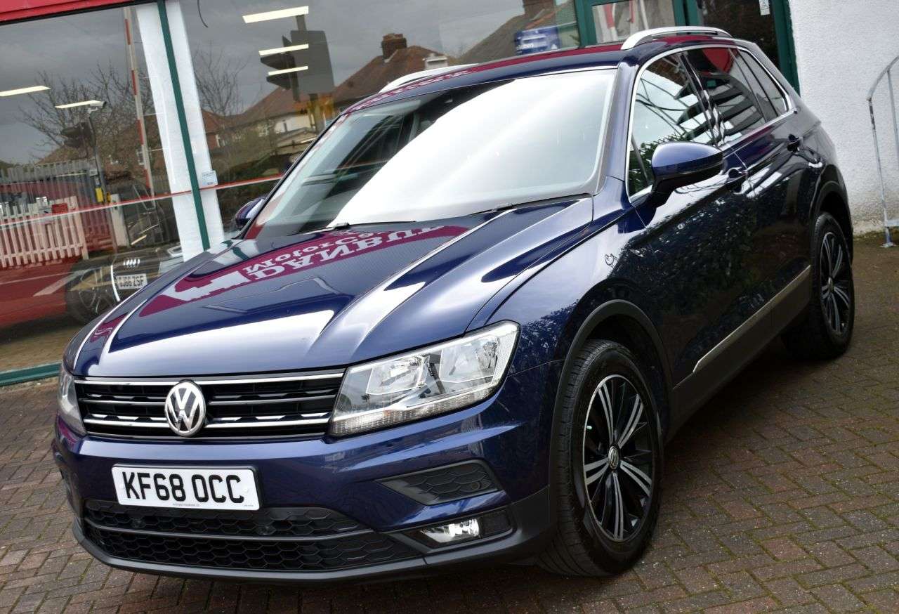 A 2019 VOLKSWAGEN TIGUAN 2.0 TDI SE 5 DOOR DSG AUTO 148 BHP (EURO 6) Apple CarPlay / Android Auto A 2019 VOLKSWAGEN TIGUAN 2.0 TDI SE 5 DOOR DSG AUTO 148 BHP (EURO 6) Apple CarPlay / Android Auto