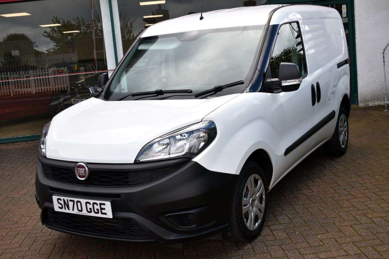 A 2020 FIAT DOBLO 1.3 MULTIJET II PANEL VAN L1 H1 80 BHP (EURO 6) NO VAT Side Sliding Door / A 2020 FIAT DOBLO 1.3 MULTIJET II PANEL VAN L1 H1 80 BHP (EURO 6) NO VAT Side Sliding Door /