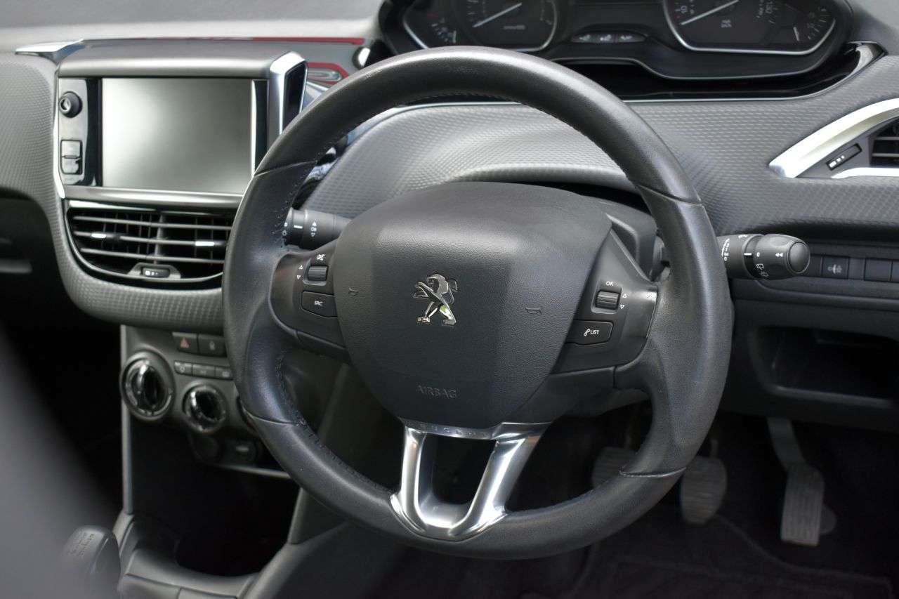 2016 PEUGEOT 208 2016 PEUGEOT 208