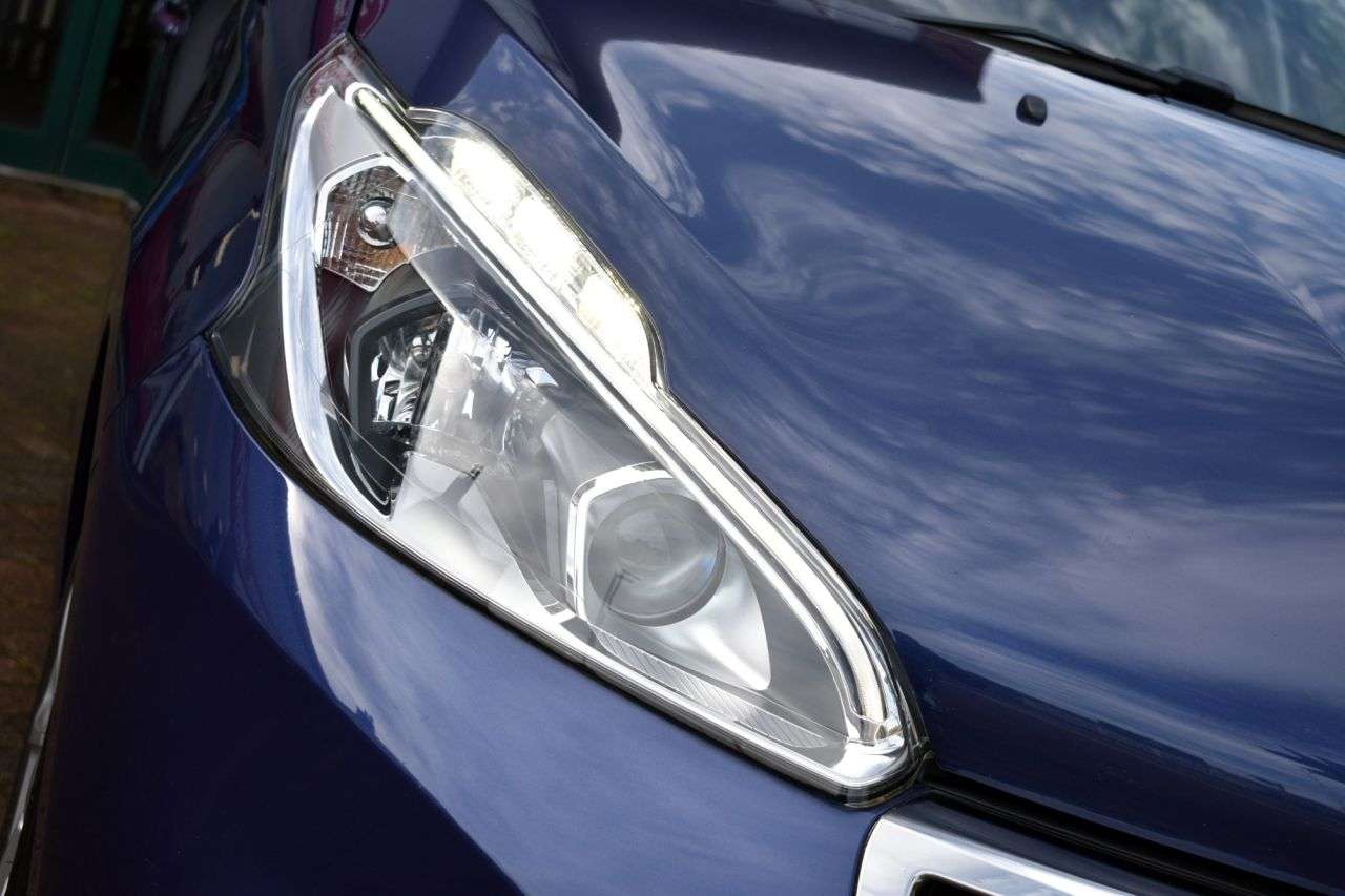 2016 PEUGEOT 208 2016 PEUGEOT 208