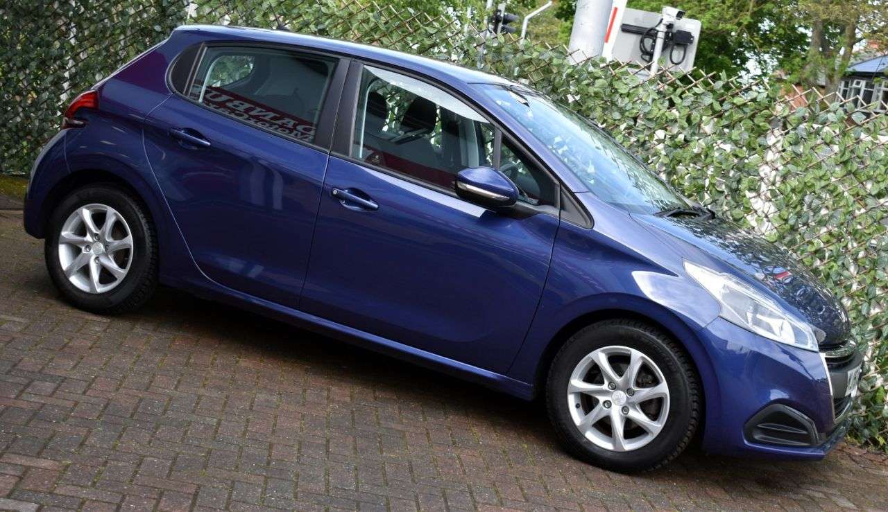 2016 PEUGEOT 208 2016 PEUGEOT 208