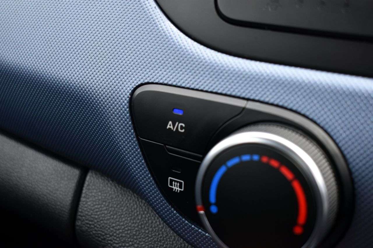 2014 HYUNDAI I10 2014 HYUNDAI I10