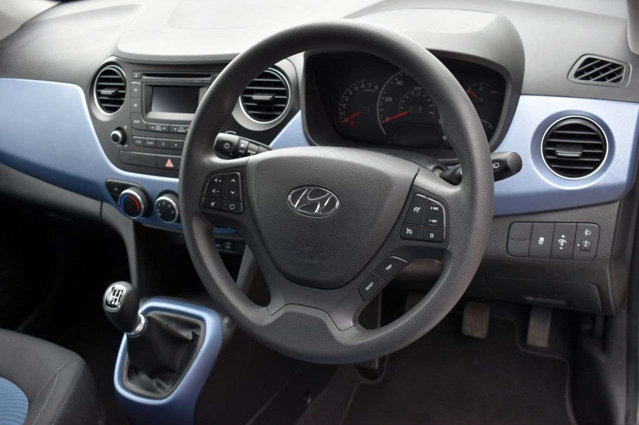 2014 HYUNDAI I10 2014 HYUNDAI I10