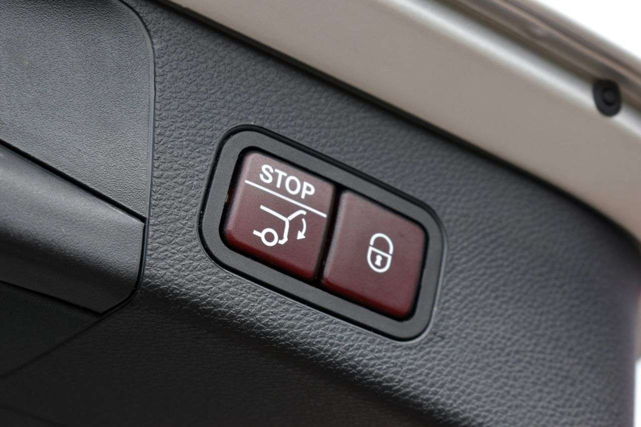 2018 MERCEDES-BENZ C-CLASS 2018 MERCEDES-BENZ C-CLASS