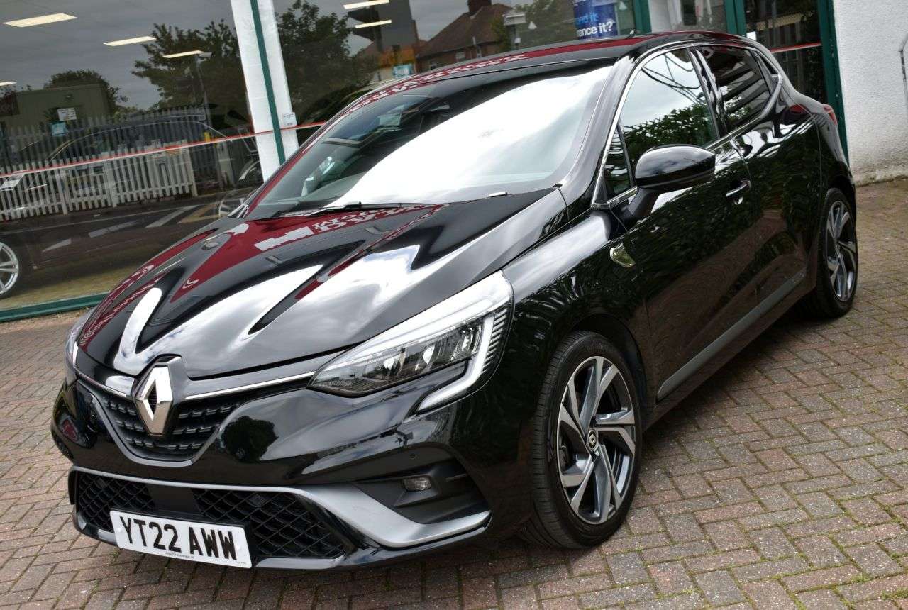A 2022 RENAULT CLIO 1.6 E-TECH RS-LINE 5 DOOR HYBRID AUTO 5 DOOR 138 BHP (EURO 6) Apple CarPlay A 2022 RENAULT CLIO 1.6 E-TECH RS-LINE 5 DOOR HYBRID AUTO 5 DOOR 138 BHP (EURO 6) Apple CarPlay