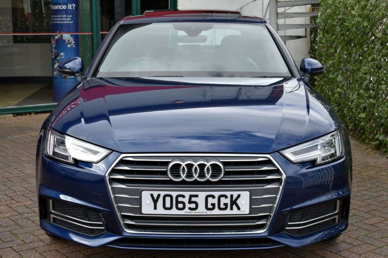 A 2015 AUDI A4 2.0TFSi S-LINE SALOON S-TRONIC AUTO 187 BHP (EURO 6) Apple CarPlay / Sunroo A 2015 AUDI A4 2.0TFSi S-LINE SALOON S-TRONIC AUTO 187 BHP (EURO 6) Apple CarPlay / Sunroo