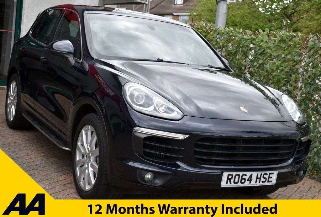 A 2014 PORSCHE CAYENNE 3.0d V6 TIPTRONIC S 8-SPEED AUTO 4WD 5 DOOR 258 BHP (EURO 6) High Spec - Se A 2014 PORSCHE CAYENNE 3.0d V6 TIPTRONIC S 8-SPEED AUTO 4WD 5 DOOR 258 BHP (EURO 6) High Spec - Se