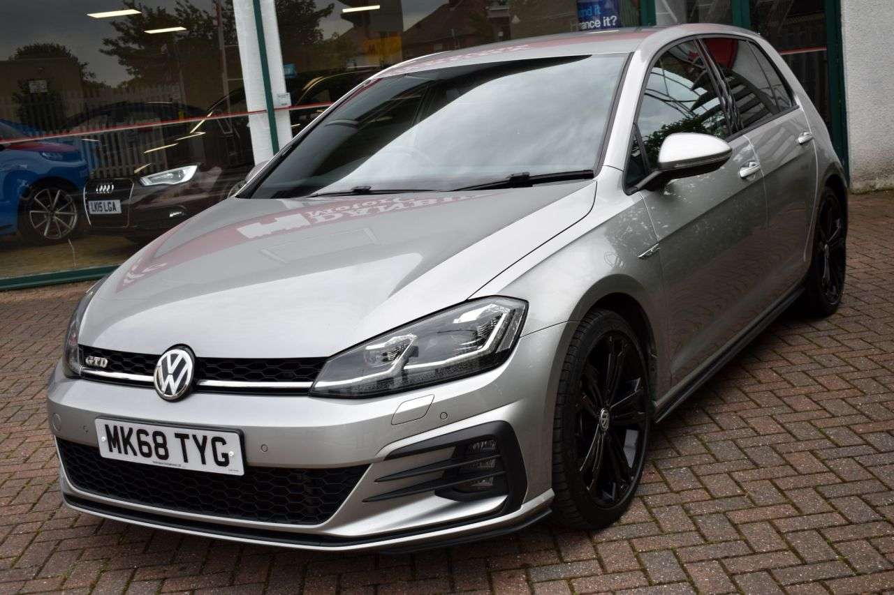 A 2018 VOLKSWAGEN GOLF 2.0TDi GTD 5 DOOR 6-SPEED 181 BHP (EURO 6) Apple CarPlay / Heated Seats A 2018 VOLKSWAGEN GOLF 2.0TDi GTD 5 DOOR 6-SPEED 181 BHP (EURO 6) Apple CarPlay / Heated Seats