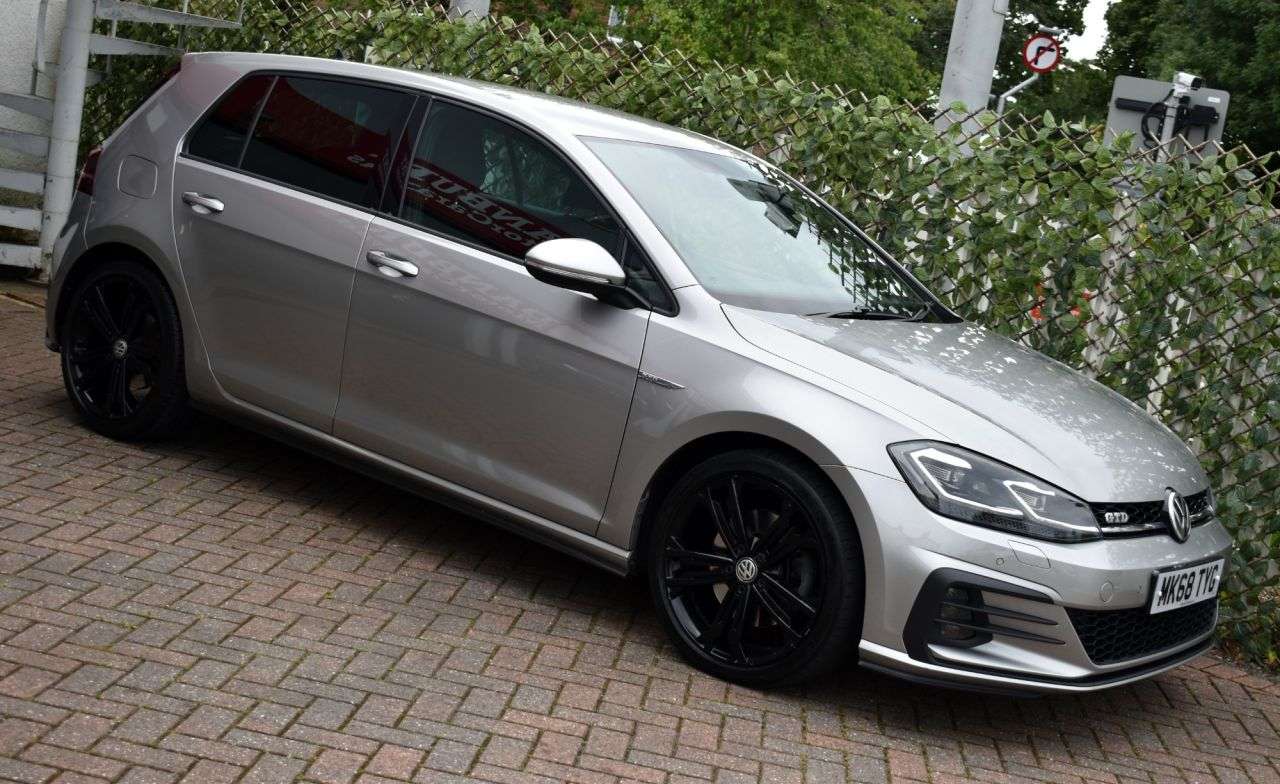 2018 VOLKSWAGEN GOLF 2018 VOLKSWAGEN GOLF