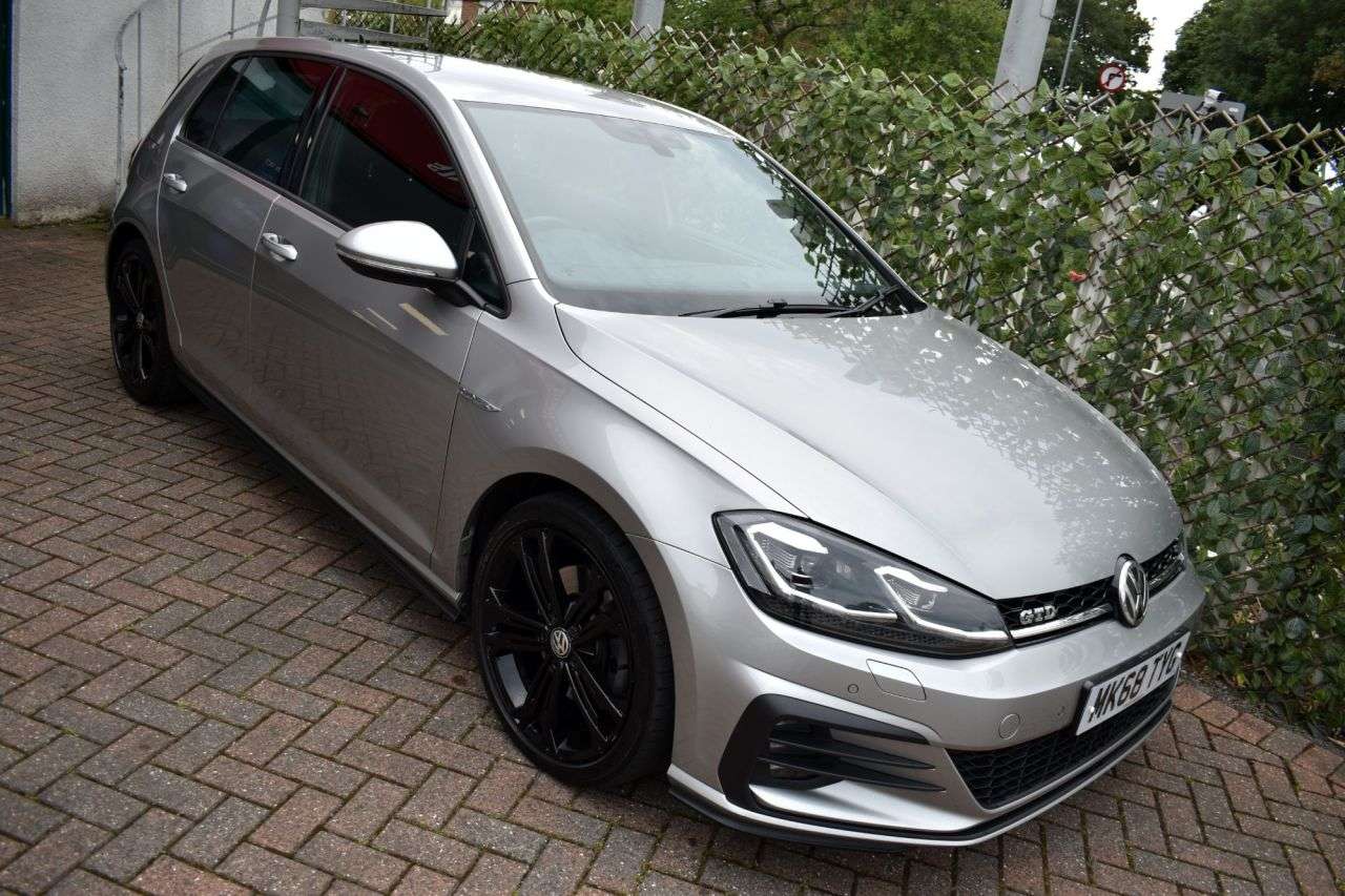 2018 VOLKSWAGEN GOLF 2018 VOLKSWAGEN GOLF