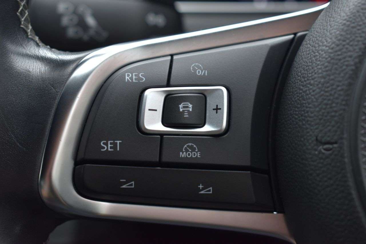 2018 VOLKSWAGEN GOLF 2018 VOLKSWAGEN GOLF