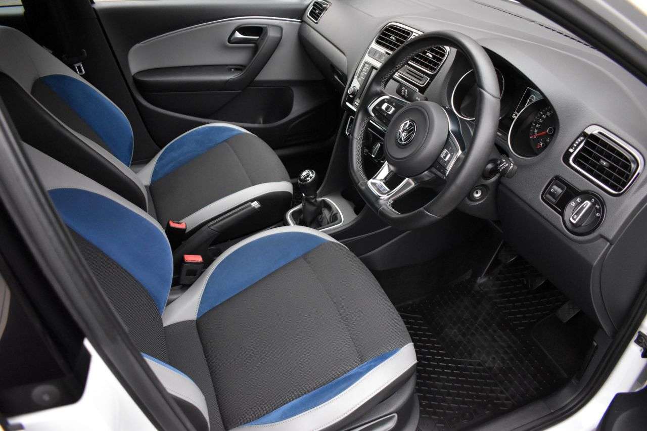 2014 VOLKSWAGEN POLO 2014 VOLKSWAGEN POLO
