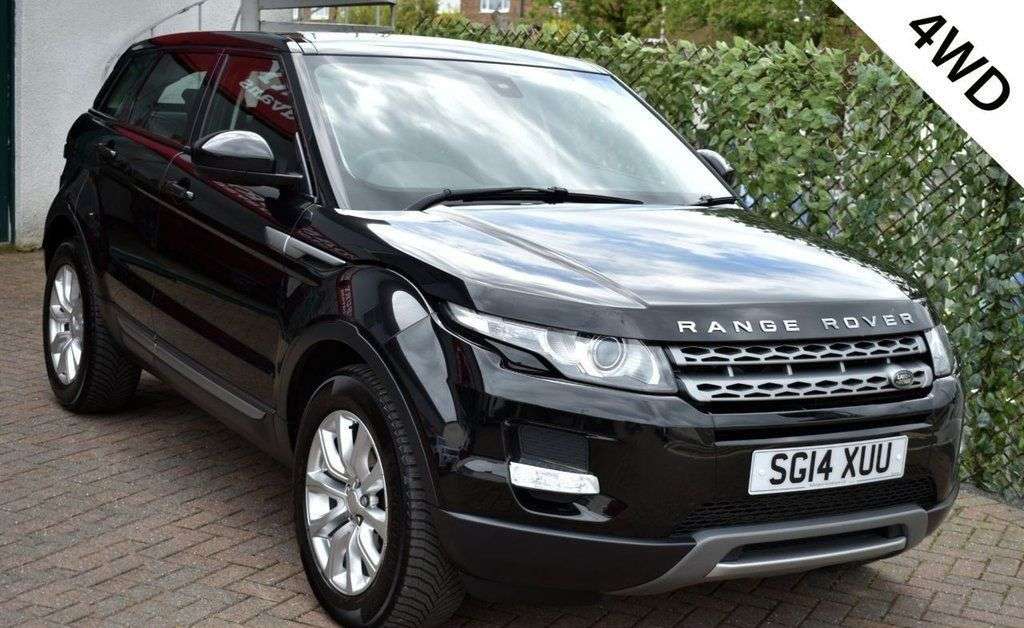 A 2014 LAND ROVER RANGE ROVER EVOQUE 2.2 SD4 4WD PURE 5 DOOR 9-SPEED AUTO 187 BHP Panoramic Sunroof / DAB / Crui A 2014 LAND ROVER RANGE ROVER EVOQUE 2.2 SD4 4WD PURE 5 DOOR 9-SPEED AUTO 187 BHP Panoramic Sunroof / DAB / Crui