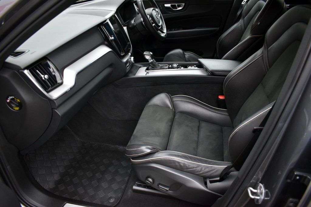2019 VOLVO XC60 2019 VOLVO XC60