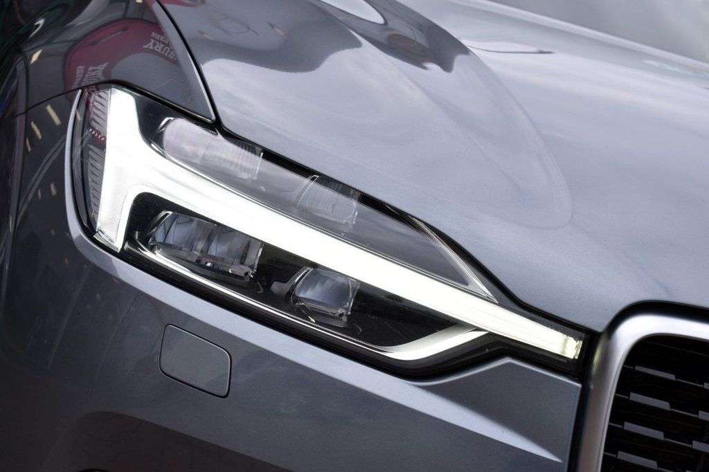 2019 VOLVO XC60 2019 VOLVO XC60