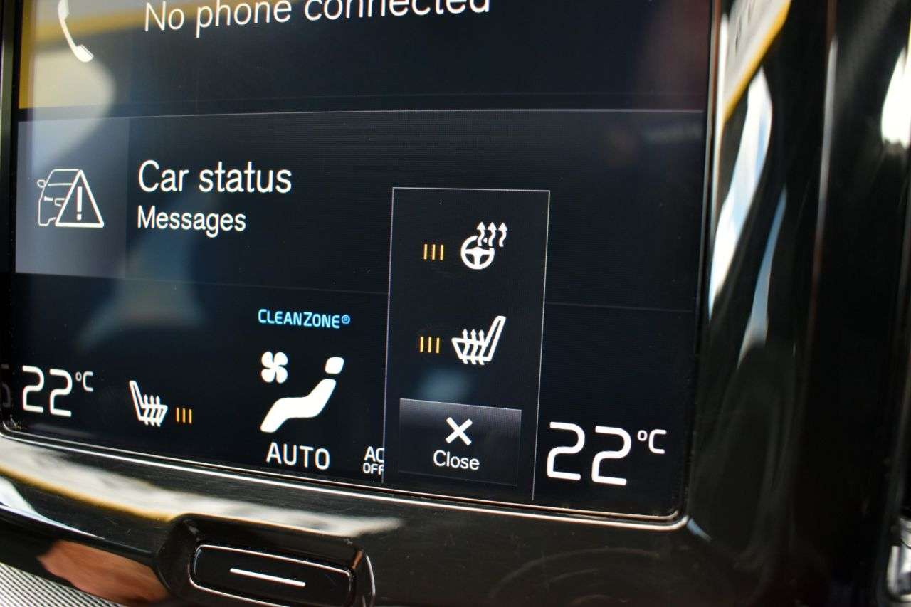 2019 VOLVO XC60 2019 VOLVO XC60