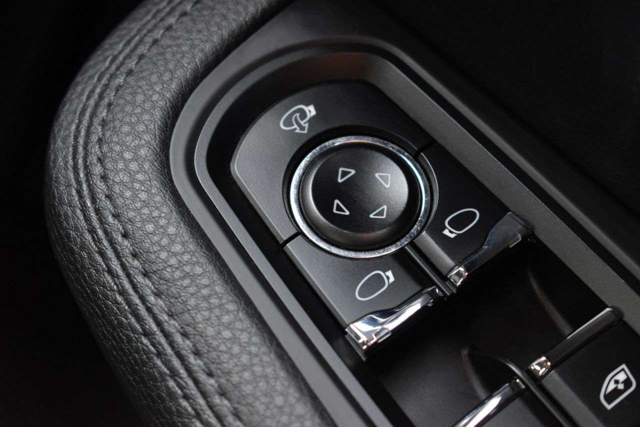 2014 PORSCHE MACAN 2014 PORSCHE MACAN