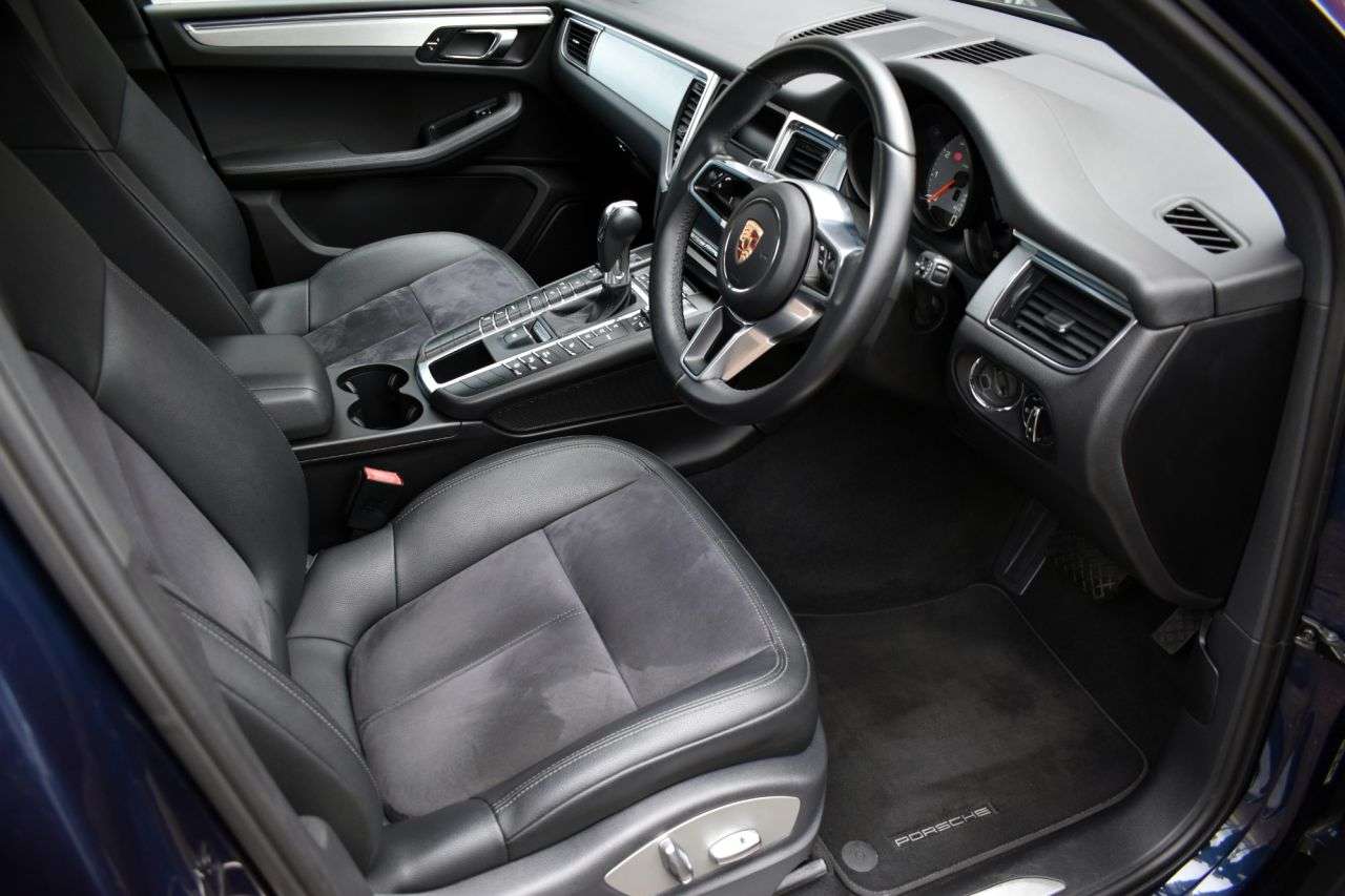 2014 PORSCHE MACAN 2014 PORSCHE MACAN