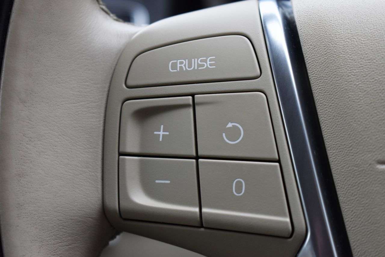 2014 VOLVO XC60 2014 VOLVO XC60