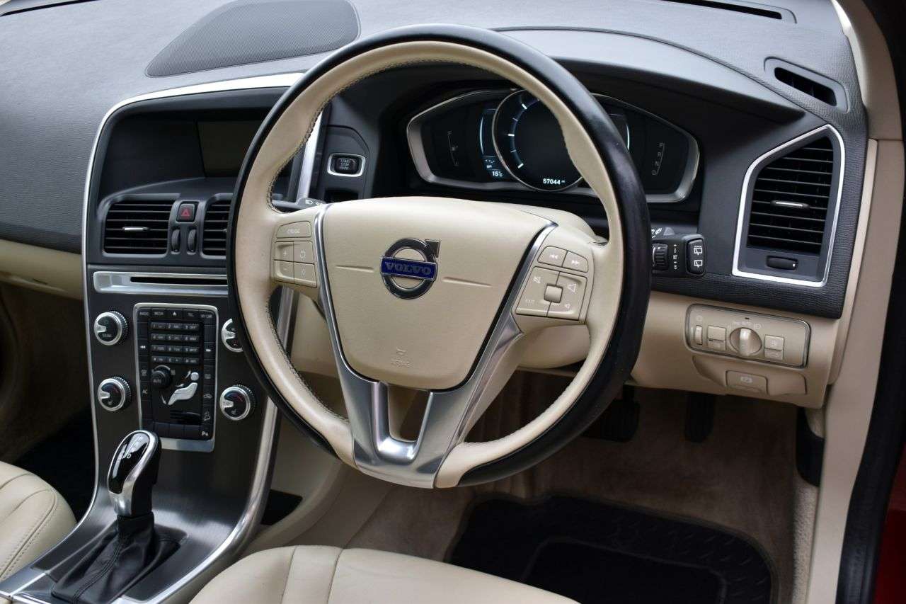 2014 VOLVO XC60 2014 VOLVO XC60