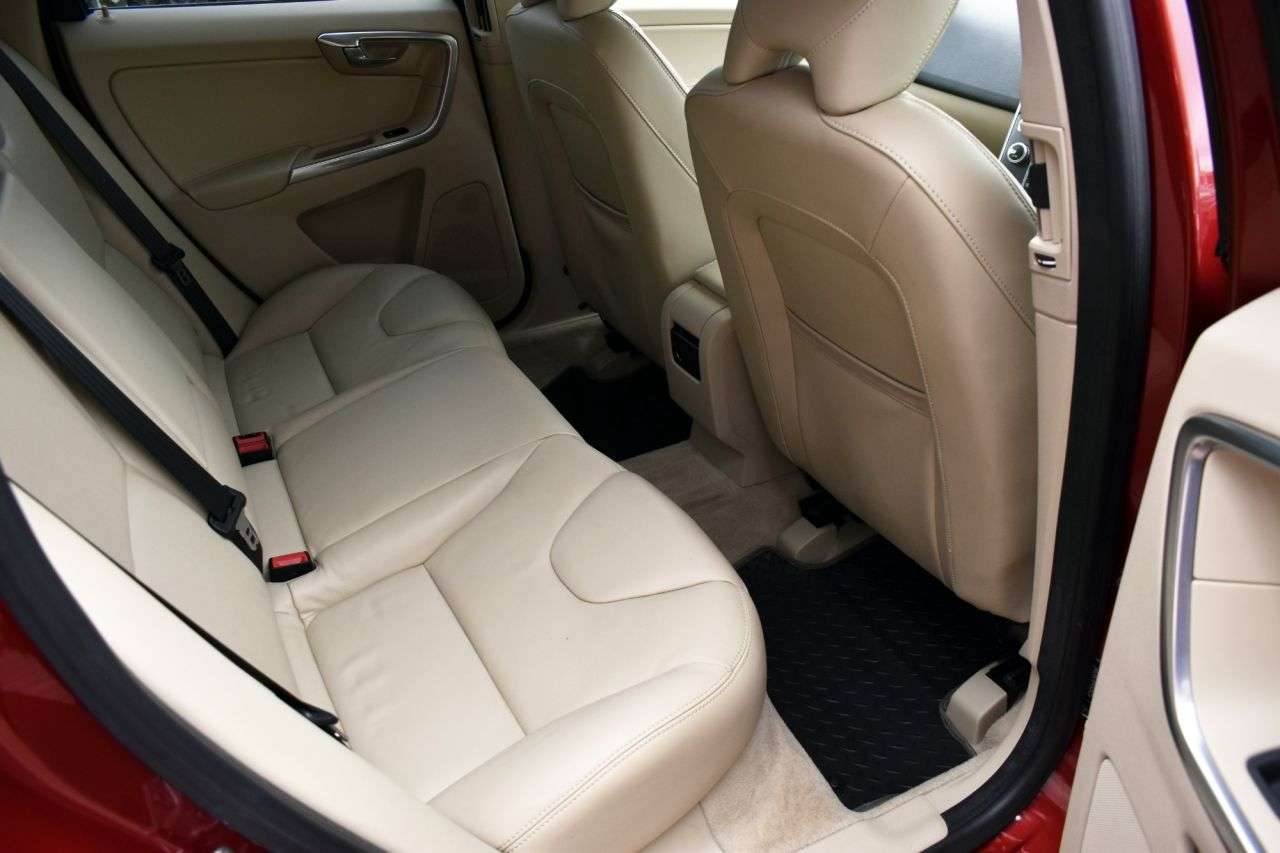 2014 VOLVO XC60 2014 VOLVO XC60