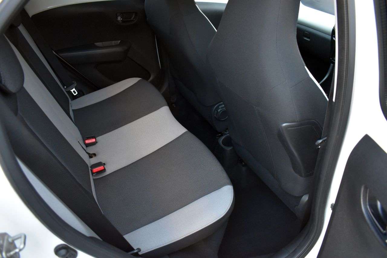 2017 TOYOTA AYGO 2017 TOYOTA AYGO
