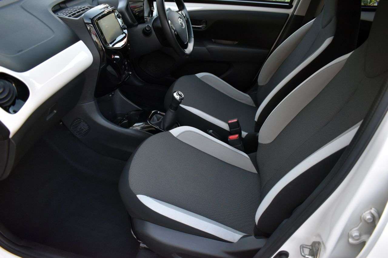 2017 TOYOTA AYGO 2017 TOYOTA AYGO