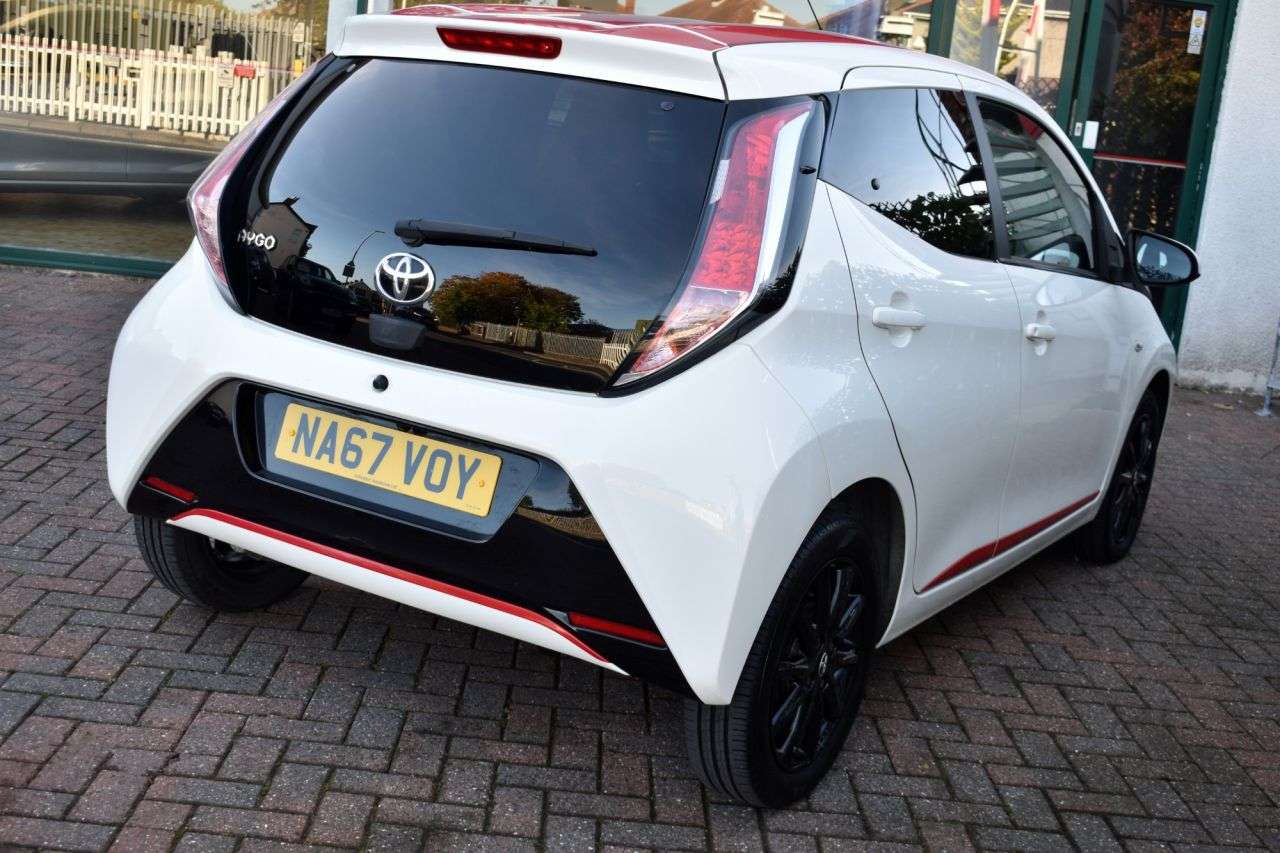 2017 TOYOTA AYGO 2017 TOYOTA AYGO
