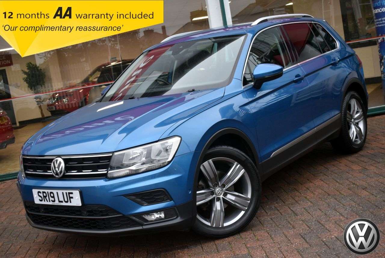 A 2019 VOLKSWAGEN TIGUAN 1.5TSi EVO MATCH 5 DOOR 6-SPEED 148 BHP (EURO 6) Nav / Heated Seats / Rever A 2019 VOLKSWAGEN TIGUAN 1.5TSi EVO MATCH 5 DOOR 6-SPEED 148 BHP (EURO 6) Nav / Heated Seats / Rever