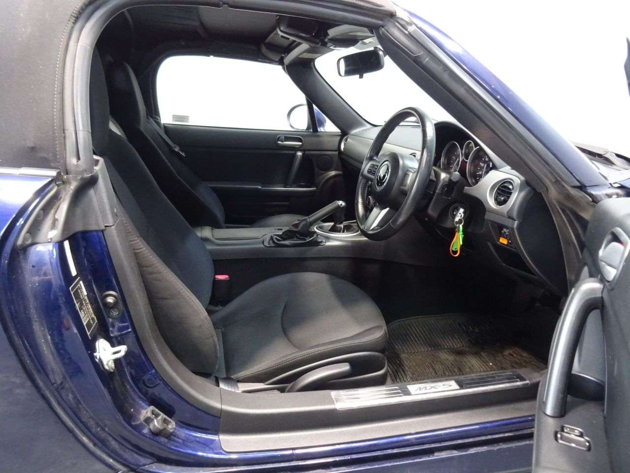 2009 MAZDA MX-5 2009 MAZDA MX-5