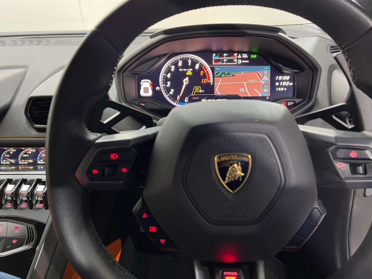 2018 LAMBORGHINI HURACAN 2018 LAMBORGHINI HURACAN