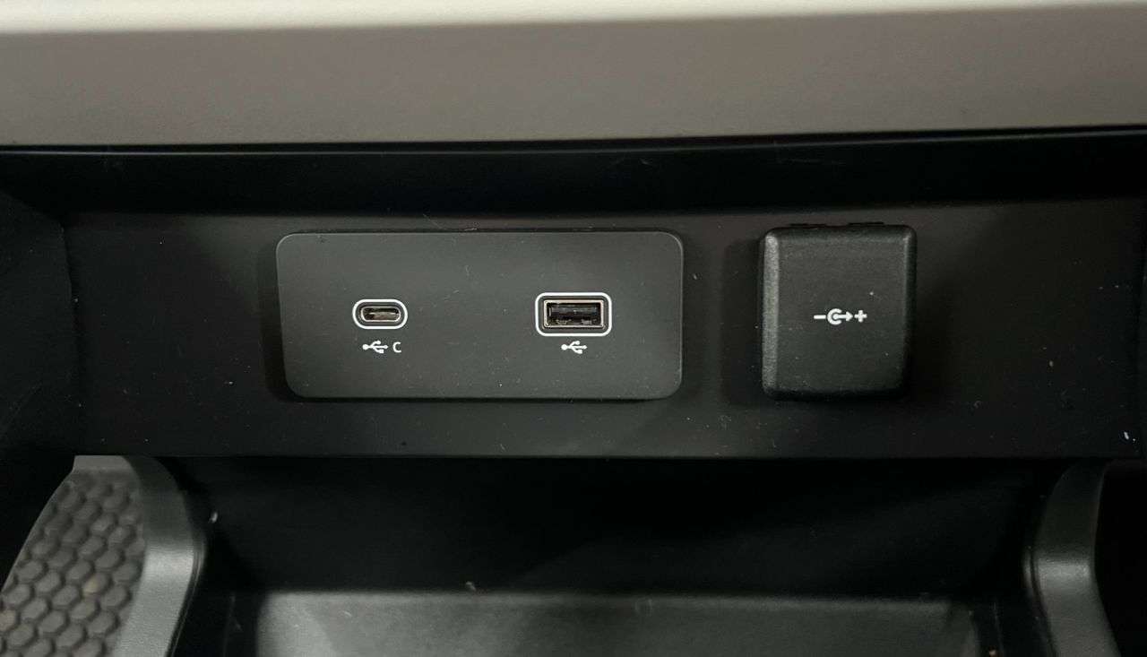 null LAND ROVER DEFENDER null LAND ROVER DEFENDER