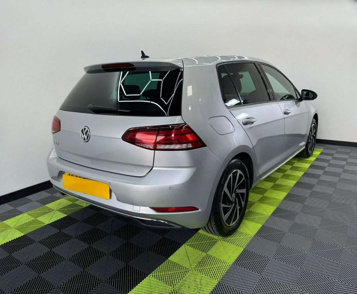 A 2020 VOLKSWAGEN GOLF 2.0 MATCH EDITION TDI DSG 5d 148 BHP A 2020 VOLKSWAGEN GOLF 2.0 MATCH EDITION TDI DSG 5d 148 BHP