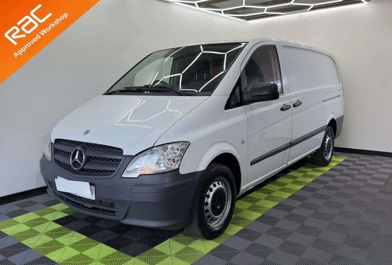 A 2014 MERCEDES VITO 113 CDI A 2014 MERCEDES VITO 113 CDI
