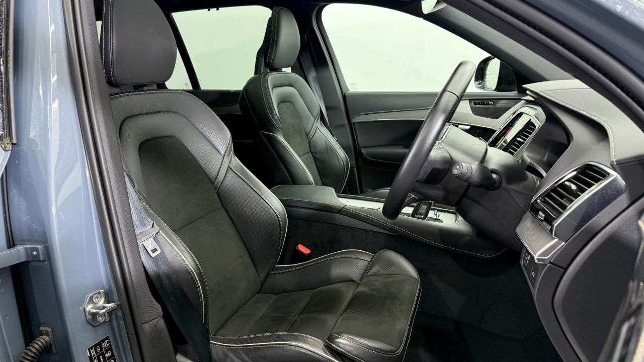 2021 VOLVO XC90 2021 VOLVO XC90