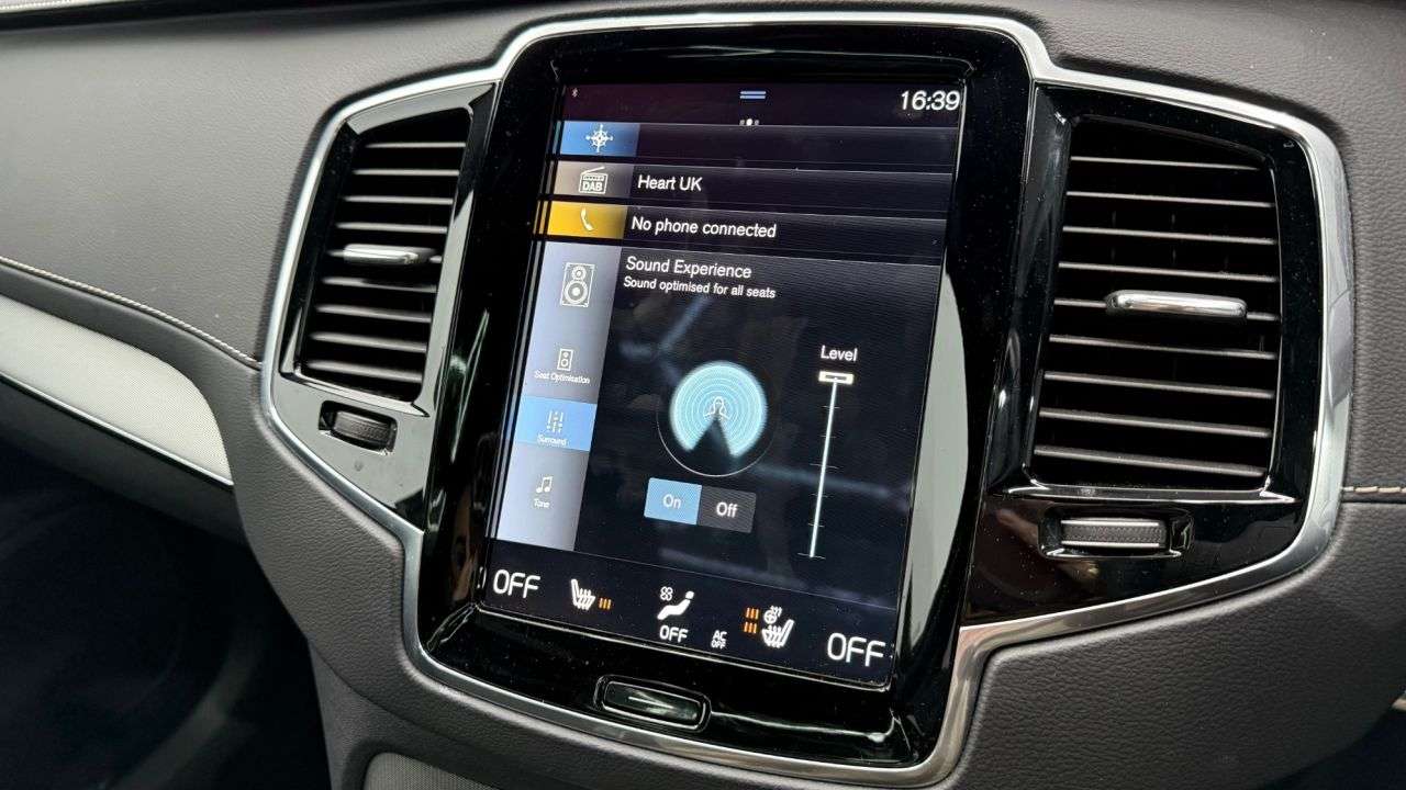 2021 VOLVO XC90 2021 VOLVO XC90