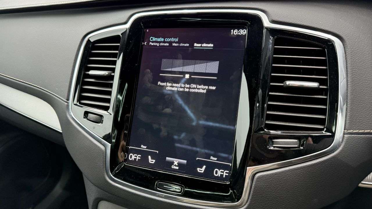 2021 VOLVO XC90 2021 VOLVO XC90