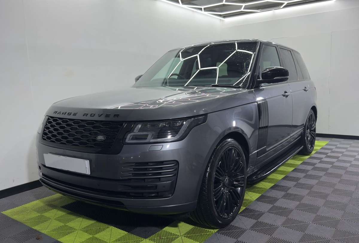 Check out this Land Rover Range Rover 2018 Diesel Automatic