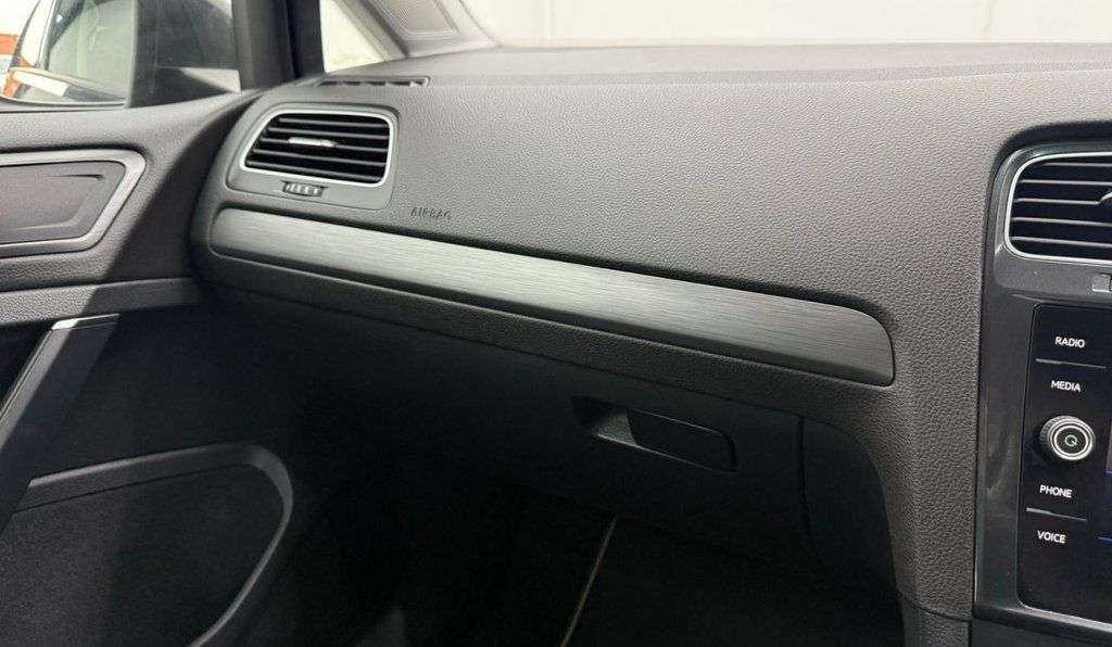 2019 VOLKSWAGEN GOLF 2019 VOLKSWAGEN GOLF