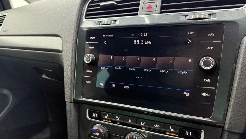 2019 VOLKSWAGEN GOLF 2019 VOLKSWAGEN GOLF