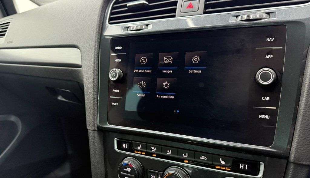 2019 VOLKSWAGEN GOLF 2019 VOLKSWAGEN GOLF