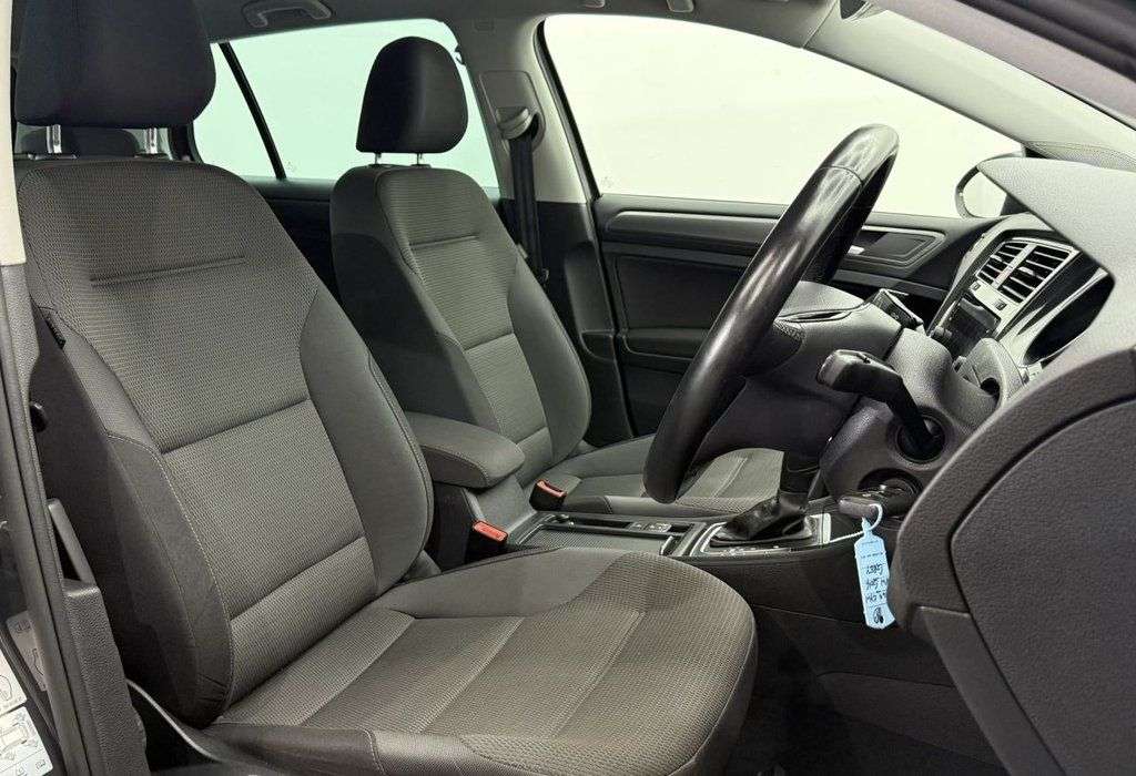 2019 VOLKSWAGEN GOLF 2019 VOLKSWAGEN GOLF