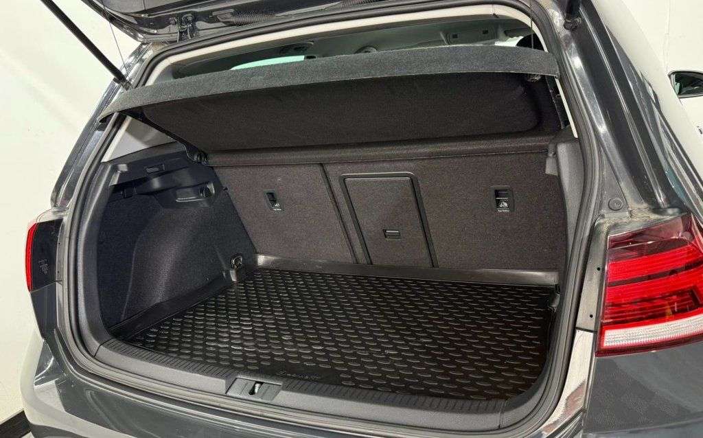 2019 VOLKSWAGEN GOLF 2019 VOLKSWAGEN GOLF