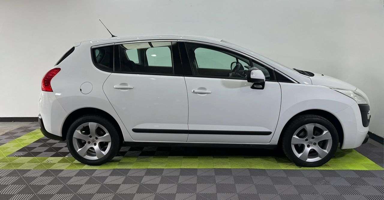 2013 PEUGEOT 3008 2013 PEUGEOT 3008