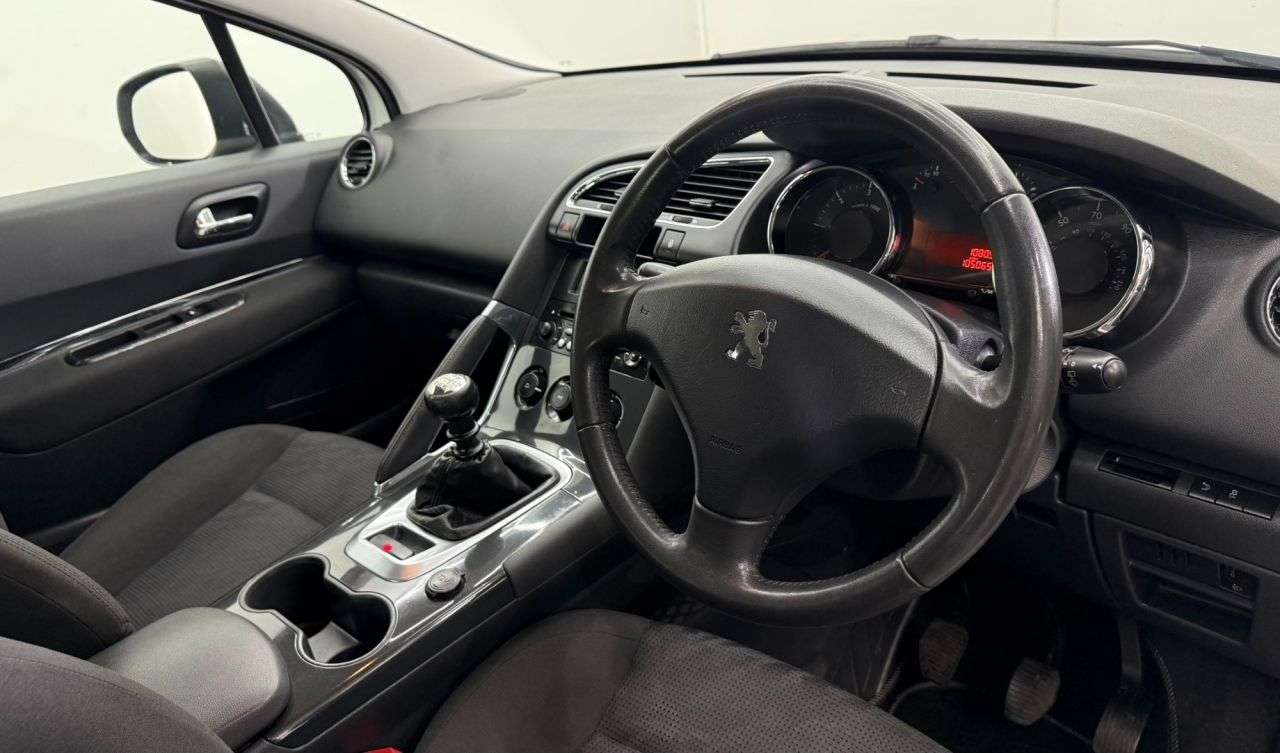 2013 PEUGEOT 3008 2013 PEUGEOT 3008