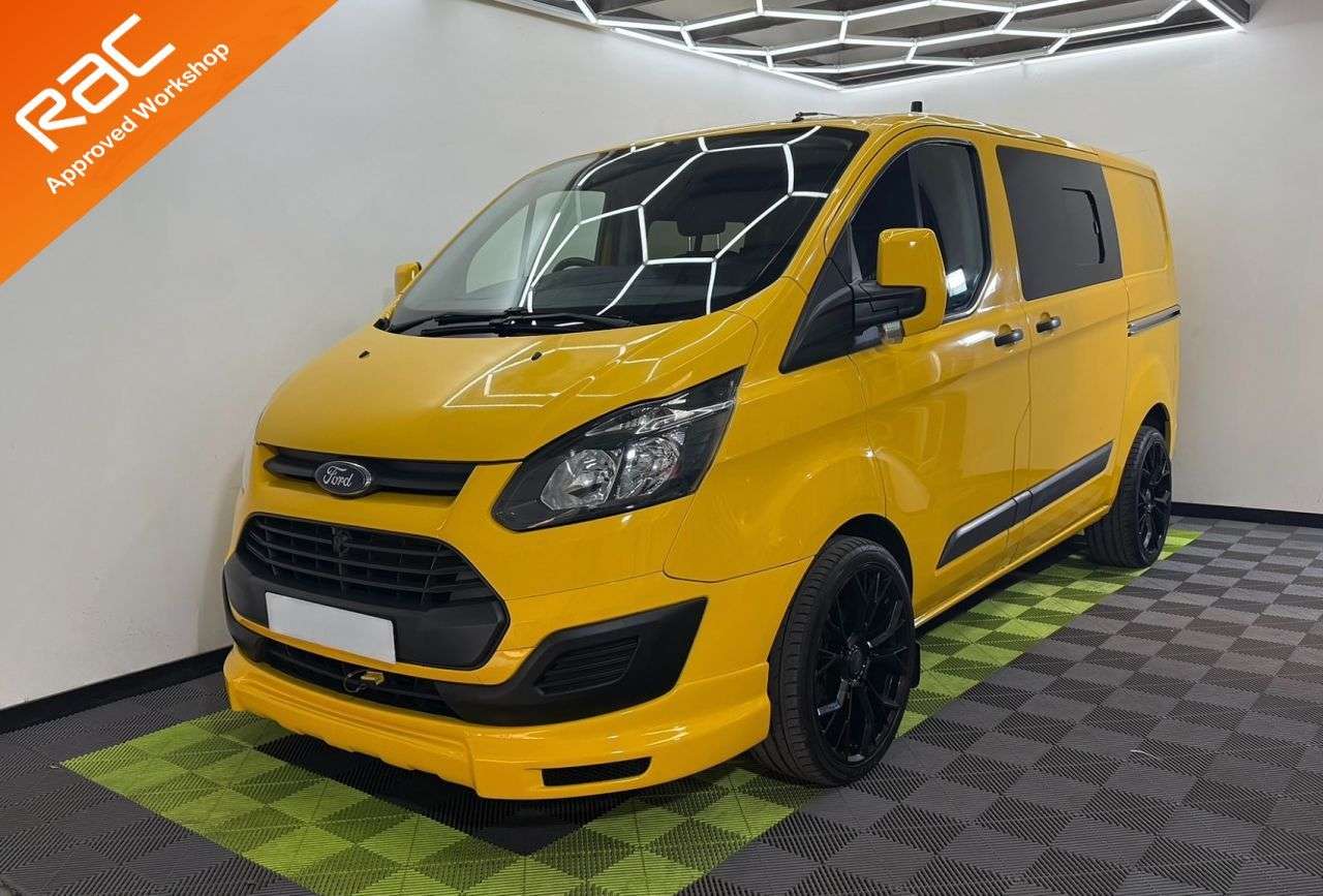 A 2015 FORD TRANSIT CUSTOM 2.2 TDCi 7 seater crew cab van A 2015 FORD TRANSIT CUSTOM 2.2 TDCi 7 seater crew cab van